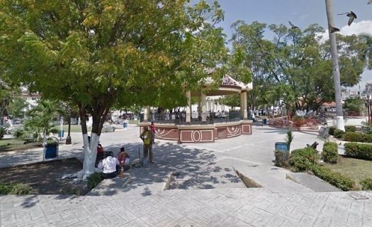 Plaza central de la pacífica Ciudad Mante. Vía Google Street View.