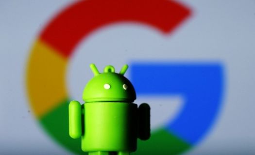 Google recibe multa de la Comisión Europea por 4.34 mil millones de euros por prácticas ilegales para fortalecer dominancia de su servicio de búsqueda.