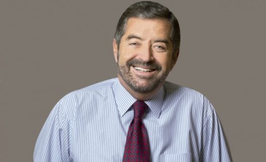 El Dr. Juan Ramón de la Fuente fue rector de la Universidad Autónoma de México de 1997 a 2007 y fue presidente del Programa de Naciones Unidas contra el SIDA, además de ocupar otros cargos de alto valor. 