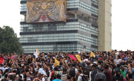 Más de 30 mil personas marcharon el 5 de septiembre hasta la Rectoría de la UNAM para exigir paz. (Foto: Abimelech Tovar).