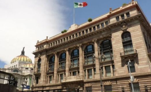 Edificio central del Banco de México en el centro histórico de la CDMX