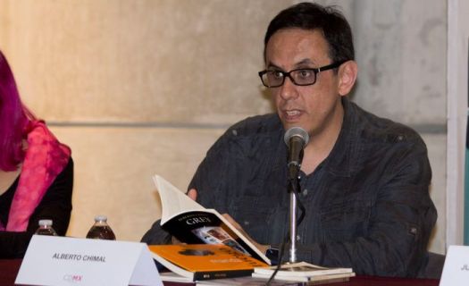 Alberto Chimal en la XVII Feria Internacional del Libro en el Zócalo CDMX, 2017 (Foto: Maritza Ríos, Secretaría de Cultura CDMX) 
