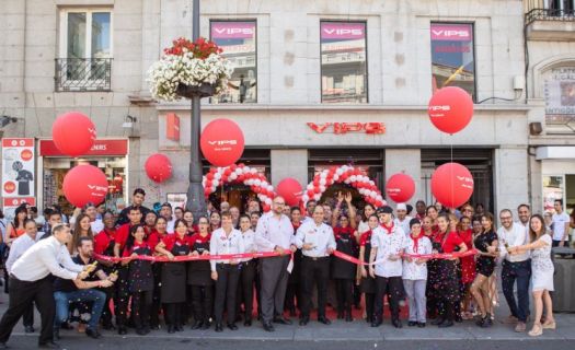 La inauguración de un establecimiento de Vips en la Puerta del Sol, en el centro de Madrid, en julio de 2018 (Imagen: Vips)