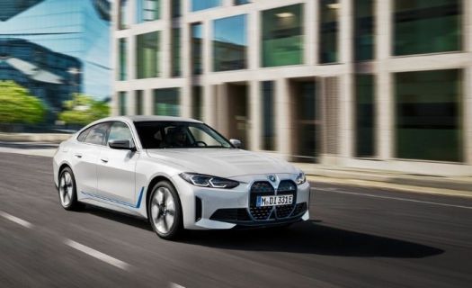 El BMW i4 llega a México como el primer sedán eléctrico de la marca. (Foto: BMW)