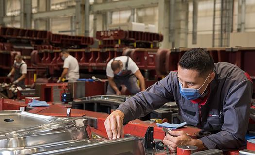 Las actividades manufactureras cayeron en febrero (Foto: Gobierno de Puebla)