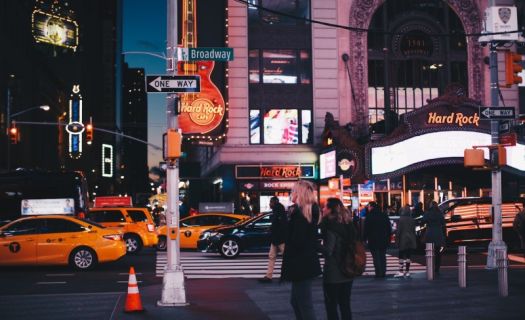 El gasto de los consumidores en servicios sigue impulsando la economía de Estados Unidos (Foto: Pexels) 