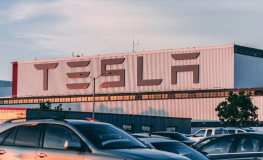 A lo largo del año, Tesla ha enfrentado incertidumbre con caídas continuas en el valor de sus acciones. (Imagen: Pexels)