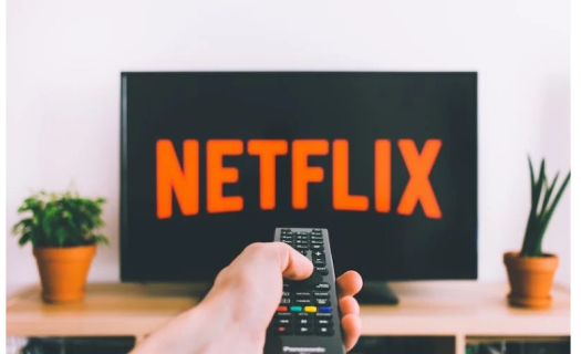 Netflix también anticipa un posible aumento en la consolidación de la industria, aunque señala que no está interesado en adquirir activos de televisión tradicionales. (Imagen: Pexels)