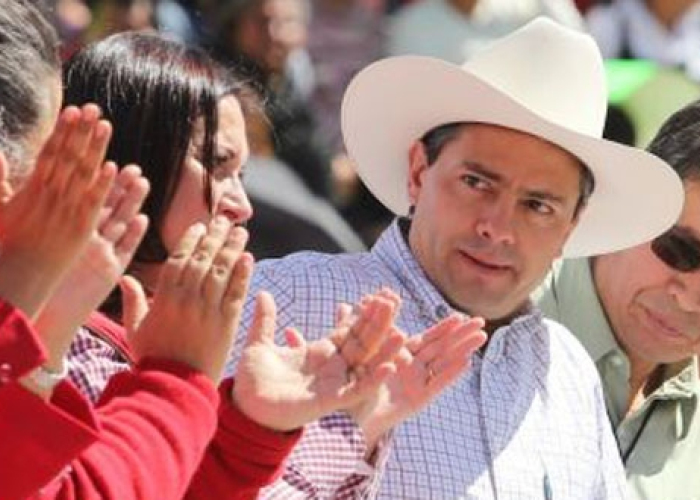 Peña Nieto presentó en Nayarit el compromiso para la construcción de un agroparque y un canal de riego en beneficio de campos de cultivo locales.