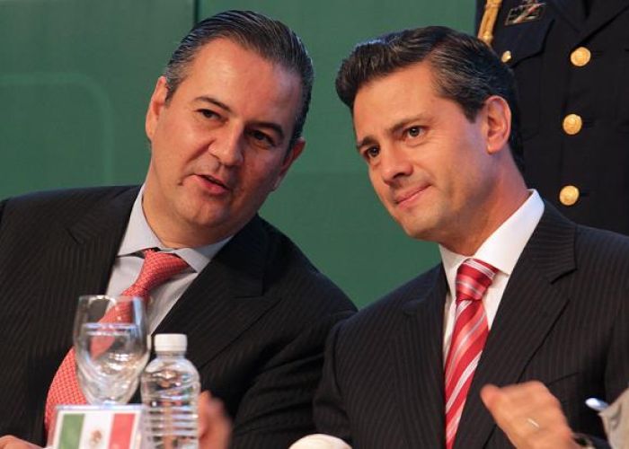 “La excepción fue el nuevo paquete fiscal”, advirtió el CCE en su buena evaluación al primer año de gobierno de Peña Nieto.