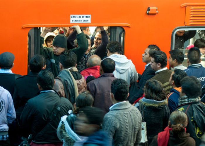 Se trata de una encuesta más que pone en duda la metodología empleada por el estudio presentado por el metro.