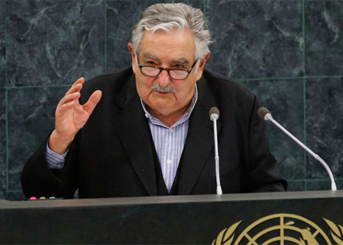 Reformas sin costo financiero que hacen feliz a la población son cualidades del gobierno de José Mujica.