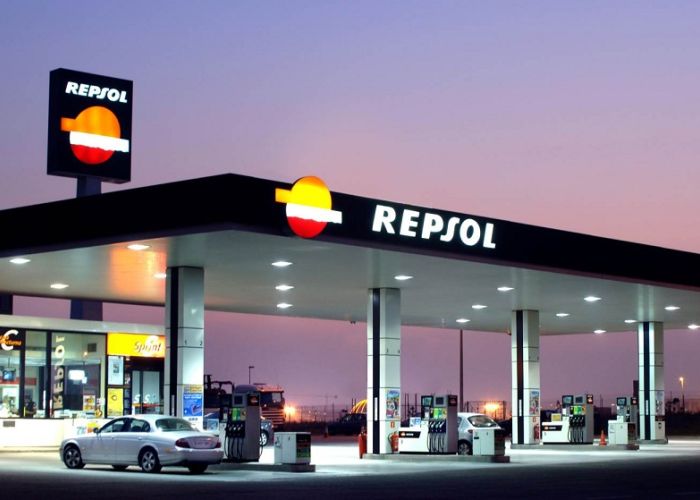 La participación de Pemex en Repsol asciende a aproximadamente 3,300 millones de dólares.