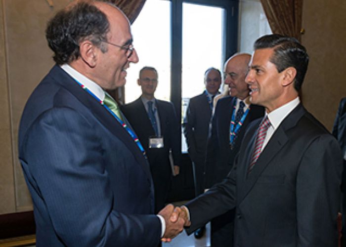 Ignacio Galán felicitó al presidente Peña Nieto por los avances en materia energética durante su encuentro en Madrid.