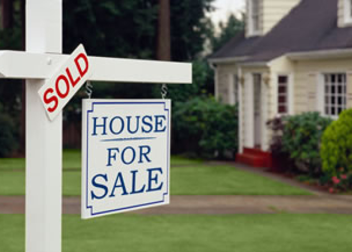 El precio promedio de una casa se ubicó en 213 mil 400 dólares durante el mes pasado.