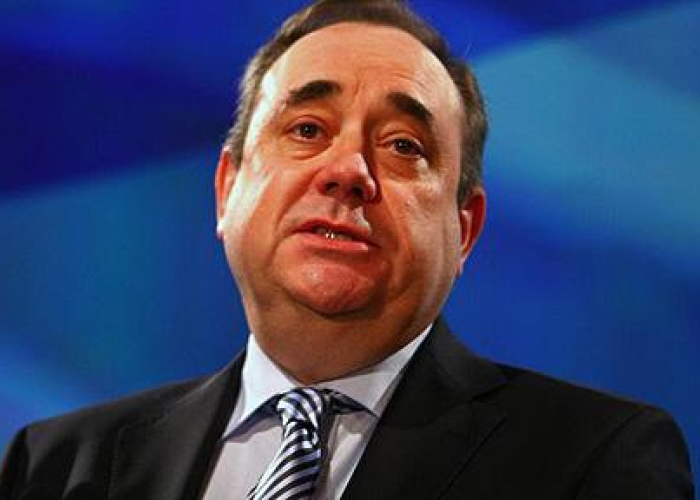 Antes de retirarse, el ex ministro escocés adelantó que el 27 de marzo de 2014 se realizará una segunda lectura de un proyecto de ley a favor de que el país obtenga más poder en materia fiscal.