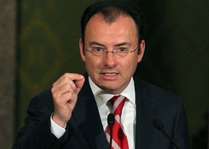 El gobierno federal pasó de abarcar el 13.9% del total de crédito de la banca comercial en agosto del 2013 a el 15.8% en 2014.