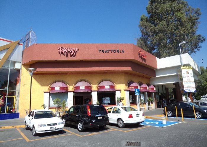 El pasado 12 de mayo Alsea adquirió el 100% de los restaurantes VIP's y Ragazzi a Walmart México.