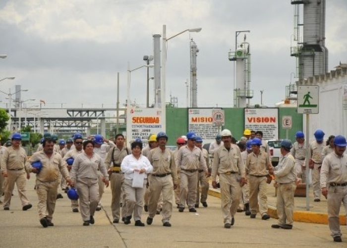 La migración de un 10% de los trabajadores de Pemex del régimen pensionario actual a uno de cuentas individuales costará al erario poco más de 2 mil mdp.