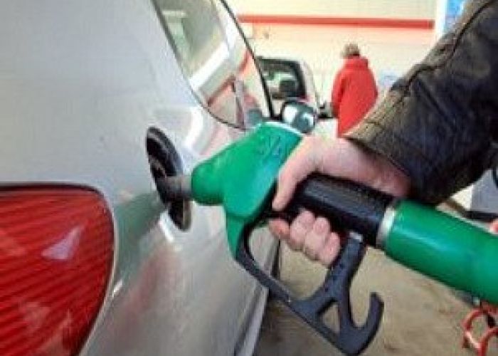 Proporcionalmente al ingreso promedio, la gasolina en México es más cara que en países como Noruega, Canadá o Estados Unidos.