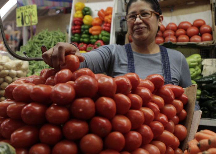 Según datos de la Secretaría del Trabajo y Previsión Social (STPS), el salario promedio de los trabajadores formales mexicanos creció durante 2014 en 4.45%.