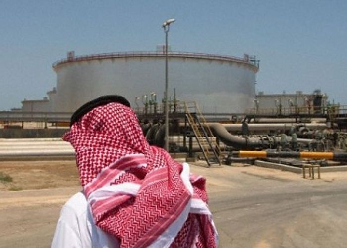 A Arabia Saudita le cuesta 23 dólares obtener un barril de petróleo, por eso esta dispuesta a lidiar con precios bajos.