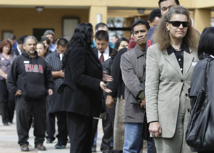 De enero al mismo mes del 2014 el empleo registró un crecimiento del 2.1%, nivel de crecimiento anual para un enero desde 2006.