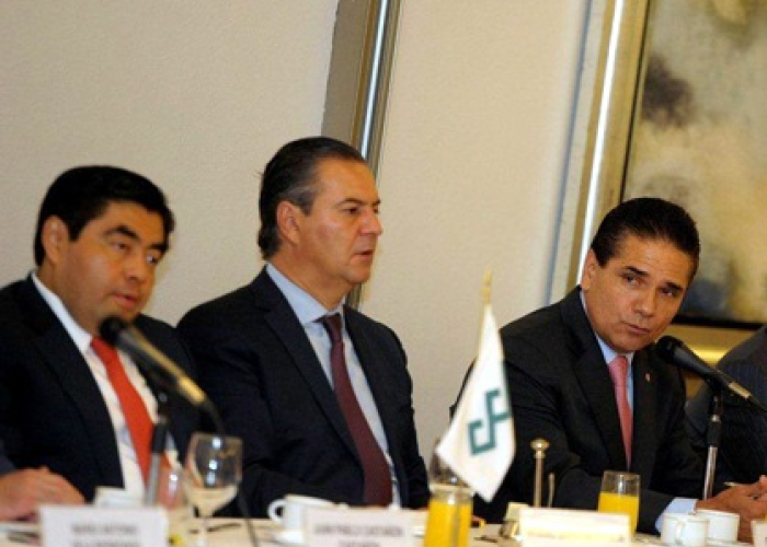 El CCE, presidido por Gerardo Gutiérrez Candiani, exigió al Congreso resolver 8 grandes pendientes antes del 31 de agosto.