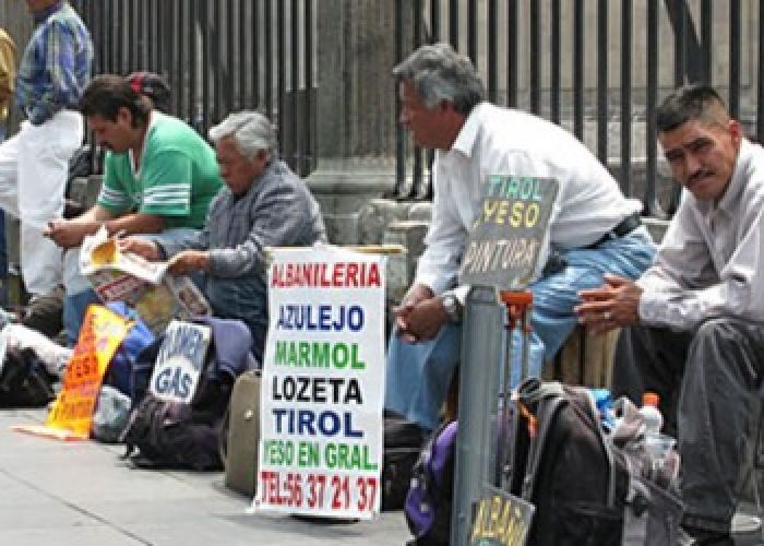 En el Registro Nacional de Estándares de Competencias, ignorado por las industrias, se establecen criterios básicos de competencias laborales para panaderos, choferes, personal de limpieza y masajistas.