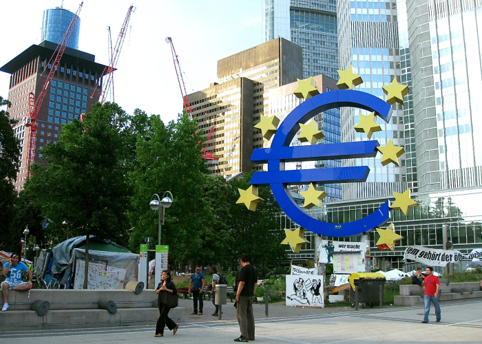 La inflación en la Eurozona a abril se situó en 0% tras mantener tasas negativas desde diciembre.