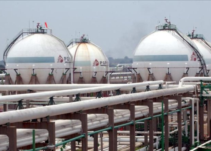 Las exportaciones petroleras fueron mantuvieron una caída de 44% anual a marzo, y de esta categoría las del ramo petróleo crudo descendió un 46% en un año durante el tercer mes de 2015.