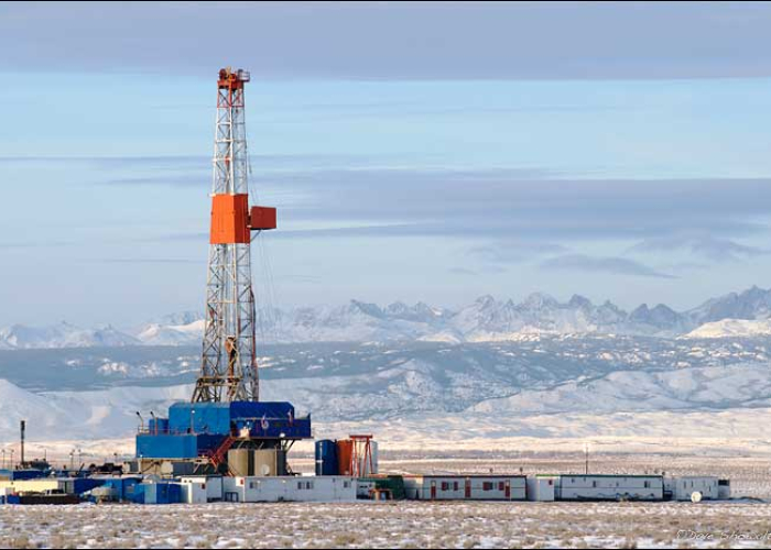 El petróleo Brent tuvo una variación de 0.99 USD con respecto al precio de ayer: cerró en 62.61 USD  y amaneció en 63.60 USD.