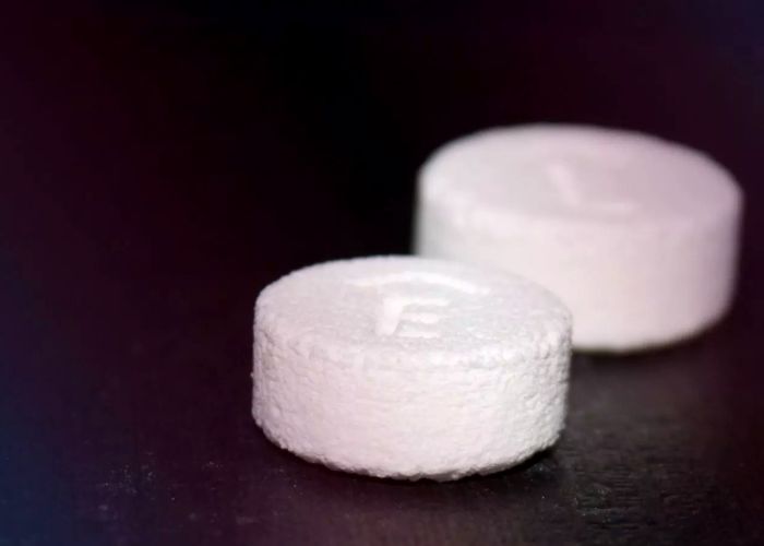 SPRITAM es el primer medicamento creado en una impresora 3D en ser aprobado; saldrá a la venta en EUA a principios de 2016.