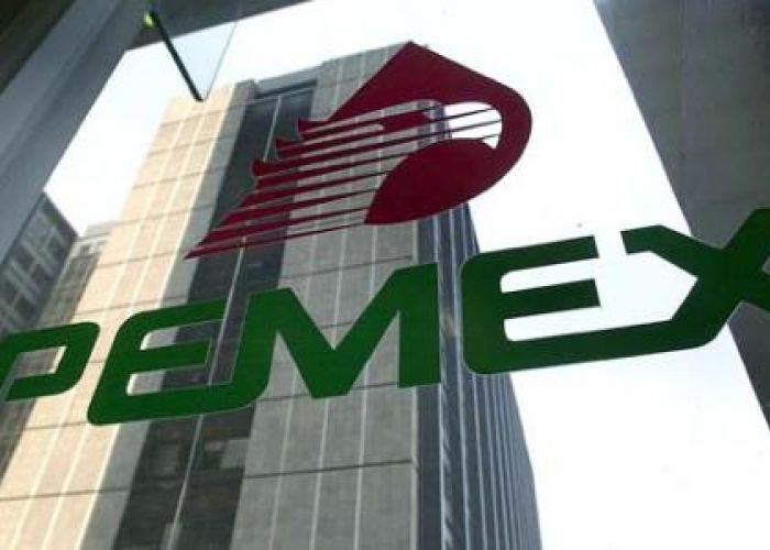 A menos que el gobierno provea importantes inyecciones de capital o reduzca la carga fiscal podrá salvar a Pemex de la calificación a la baja de Moody´s