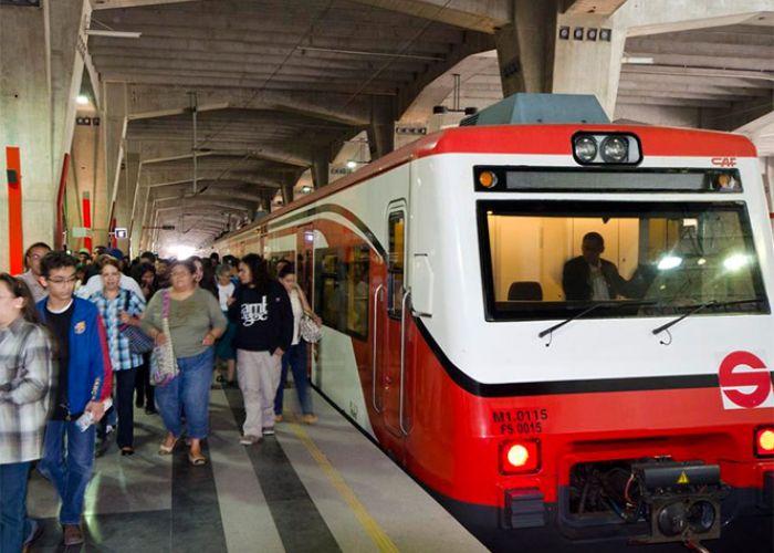 El Tren Suburbano es un ejemplo de falta de planeación urbana que realmente satisfaga las necesidades de las periferias del Edomex y sus habitantes. 