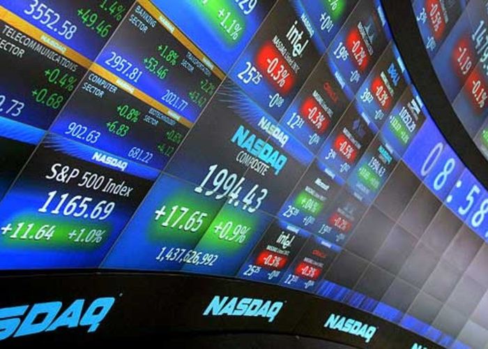 En EU, el Dow Jones, abrió con una ganancia de 1.1%; en México el IPC reacciona con una ganancia de 1.34% y en Japón, el Nikkei concluyó su jornada con una pérdida de 1.68%.