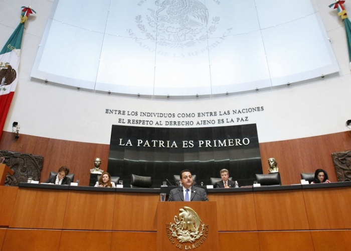 En sus lineamientos de austeridad para 2016, los senadores recomendaron apagar las luces “que no estén siendo utilizadas”, revisar las instalaciones sanitarias a fin de detectar fugas, o evitar fotocopiar “publicaciones completas, como libros”