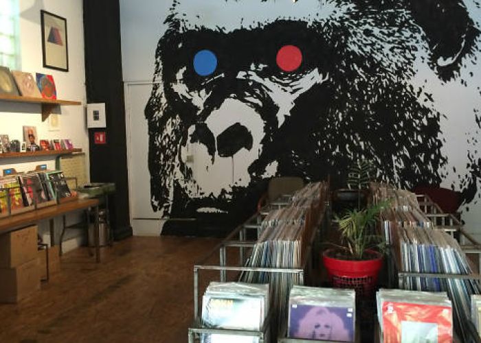 Aproximadamente, 50% de los jóvenes que compran discos en este formato no los escuchan.