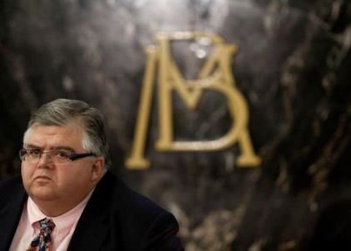 La decisión se quedó corta en comparación con lo que pronosticaban los analistas.