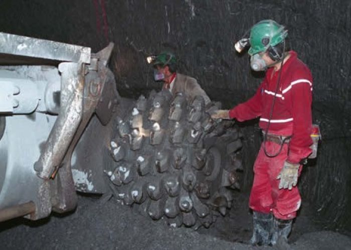 Las mineras en Sudamérica pagan impuestos que en México no existen o una tasa mayor en impuestos similares a los establecidos en el país.