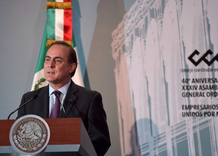 Juan Pablo Castañón recalcó que la inversión privada para 2017 sería de 3.5 billones de pesos para "jugarsela con México."
