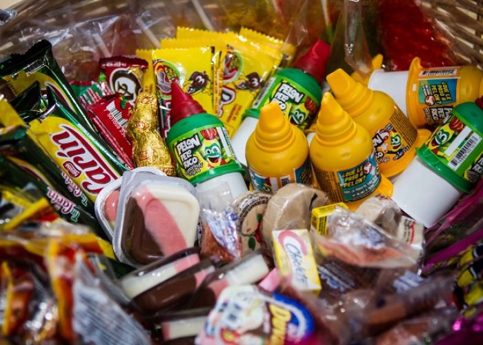 Si quisieras comer sólo productos 100% mexicanos tendrías que dejar de comer varios de tus dulces favoritos.