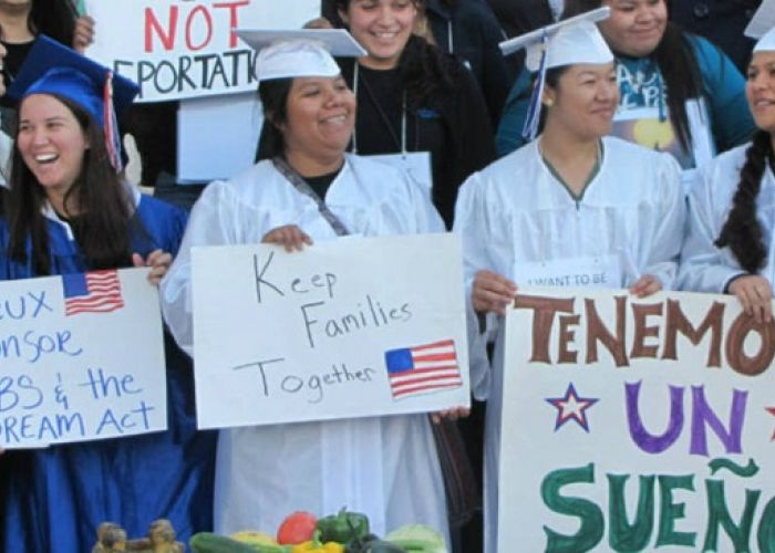 A nivel universitario se ha detectado la necesidad de diseñar cursos remediales para los jóvenes deportados.