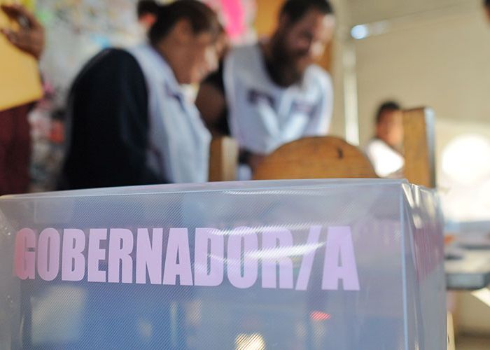 La participación en las cuatro entidades oscila entre 52% y 65% del padrón electoral.