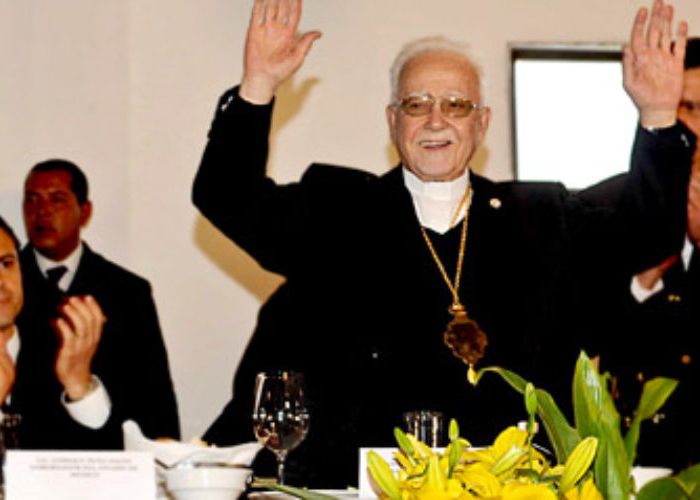 En 2011, el ahora presidente Enrique Peña Nieto acompaño a Antonio Chedraoui en su comida anual.