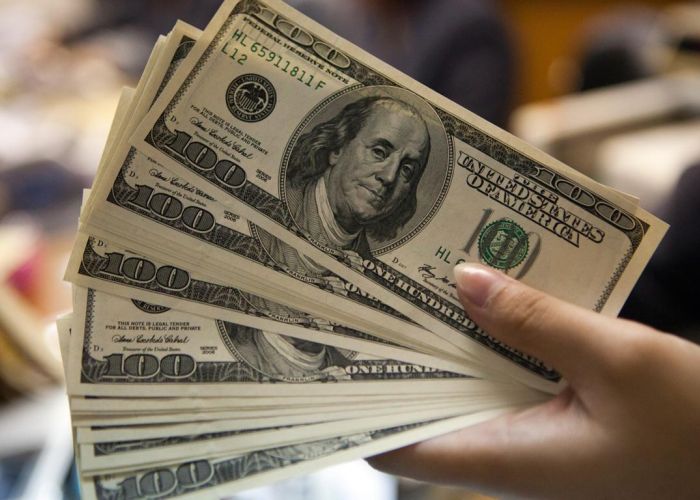 Checa el preció del dólar este inicio de semana 