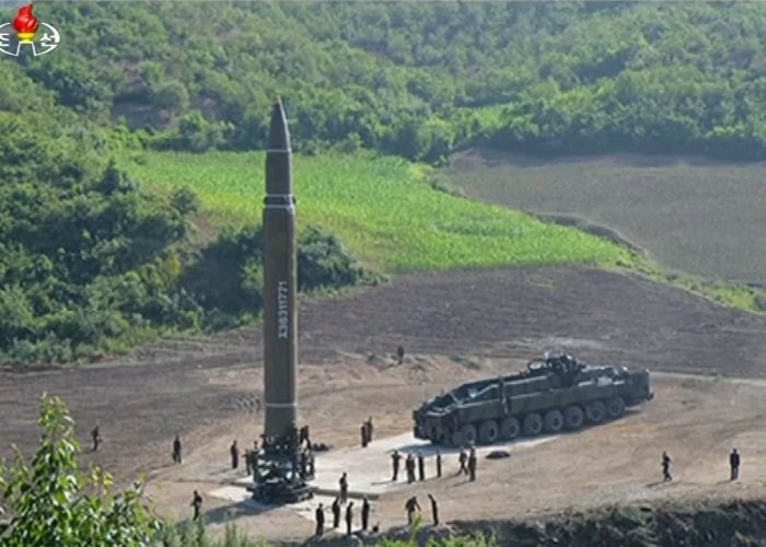 El misil Hwasong-14 llegó a los 2.802 kilómetros de altura y recorrió 933 kms. durante 37 min. de vuelo.