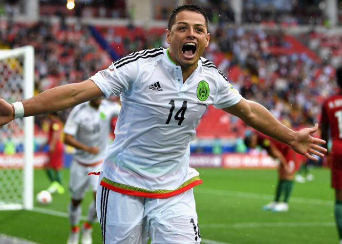 Chicharito vuelve al futbol inglés con el West Ham