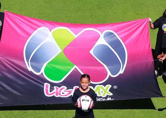 Arrancó el primer torneo de futbol femenil profesional en México