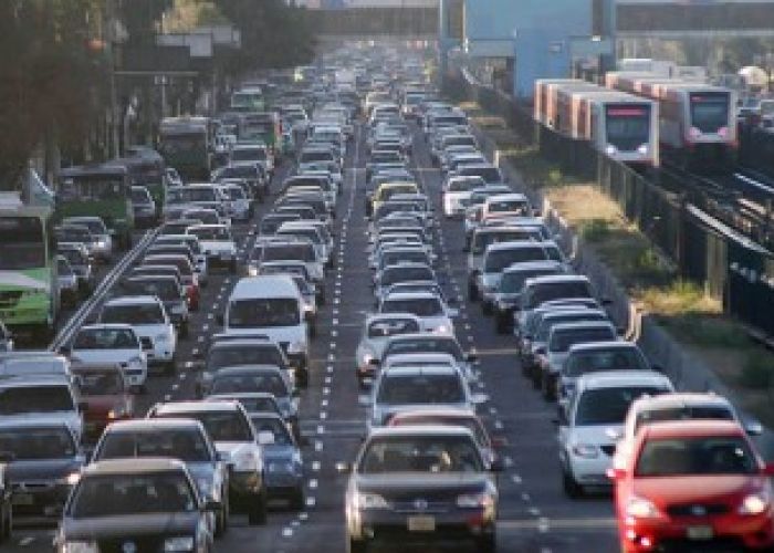 El programa "Hoy No Circula" ayuda a disminuir el tráfico de la Ciudad de México.